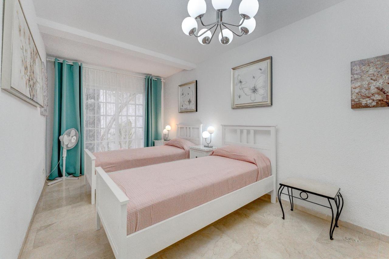 Marvelous holiday home - villa La Caleta Costa Adeje  Esterno foto